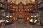 la biblioteca la biblioteca
