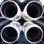 Una foto tecnica della Pagani fra la natura