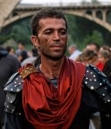 faccia da... faccia da...