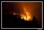 Incendio che sta interessando da 3 settimane il monte Jovet in Friuli, ormai a ridosso delle abitazioni