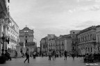 Piazza del Duomo di Siracusa Ortiga
Alcuni dati: 
Obbiettivo: 18-55mm
Modalit�: Tv 
F: f/9
Tempi: 1/640
ISO: 400 
Aggiustata