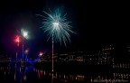 Foto dei fuochi d'artificio che si tengono per la luminara di Pisa