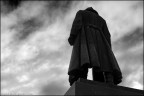 Viaggio intorno a un monumento Viaggio intorno a un monumento