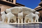 L'Alhambra: fontana dei leoni L'Alhambra: fontana dei leoni