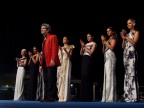 Sotto il cielo della moda... (TANTE FOTO) Sotto il cielo della moda... (TANTE FOTO)