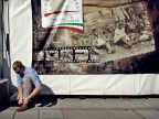Tutti gi� per terra!
