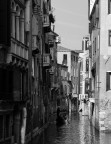 tra le case tra le case