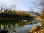 Paseggiata lungo il fiume Paseggiata lungo il fiume