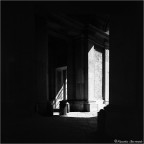 Penombra sul vestibolo Penombra sul vestibolo