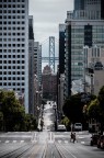 Vista di California Street con sullo sfondo il Bay Bridge
Fuji X-T1 + 55-200
100mm F10 1/300 ISO 200