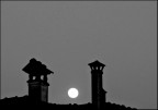 guardo lass�... ma il cielo � una fotografia :/)