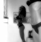 La pancia non c'� pi�...meno male!
Adesso mi riconosco...e sono certa che � stato tutto un incubo!

DEDICATA A TUTTE LE DONNE.
Chi non si riconosce in questo gesto, quando la mattina o alla sera noi guardiamo allo specchio il nostro corpo per verificare che sia tutto a posto per noi stesse e per il nostro uomo, ma talvolta - Gli specchi farebbero bene a riflettere prima di rimandarci la nostra immagine (Jean Cocteau)

Toned in PS with Quadtones and filtered. Autoritratto allo specchio.