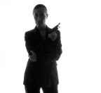 ...� necessario indossare i panni giusti per seguire le tracce...

No PS, realized in backlighting, behind a door-window. Just cut in the down. Autoritratto