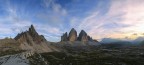 Monte Paterno e Tre cime di Lavaredo dal rifugio Locatelli Monte Paterno e Tre cime di Lavaredo dal rifugio Locatelli