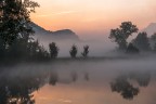 alba sul fiume