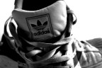 Brand Identity (2/4) Brand Identity (2/4)