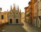 Chiesetta all'alba Chiesetta all'alba