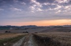 Lunga strada di campagna..all'alba.. Lunga strada di campagna..all'alba..