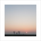 fuji x100s

 "Ed ancora pi� in la', fuori citt�, sugli altipiani, si sarebbe alzato il vento, avrebbe soffiato negli spazi aperti senza trovare ostacoli sui vasti campi di grano invernale, sugli antichi pascoli e sulle strade sterrate, portando con se' una polvere pallida mentre il buio si avvicinava e scendeva la notte. E loro erano ancora seduti insieme nella stanza, in silenzio, il vecchio con questa donna gentile tra le braccia, in attesa. "

(K.Haruf-Crepuscolo)