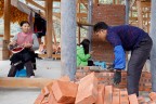 Ad ognuno il suo lavoro Ad ognuno il suo lavoro