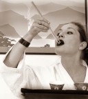 I'm trying to concentrate me on what I'm doing and to experience the rules of zen!

ISO 100.  Tempo di esposizione 1''. Toned in PS with Quadtones. The effect on my face it's no PS but the make up. Autoritratto.