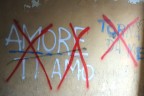 L' Amore e' una croce... L' Amore e' una croce...