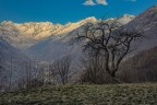 Le prime luci del giorno sulla valle