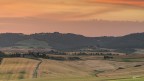 Un attimo di roseo dell'alba. Colline di Orciano pisano