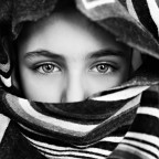 Una racconta di mio figlio Marco dove si evince la sua voglia ad indossare qualsiasi cosa che vada sul capo. Alcune sono nate a calori ma ho eseguito una conversione per tenere tutto omogenero.