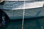 I riflessi dell'acqua sullo scafo di un'imbarcazione da diporto.

Graditi commenti personali e pareri tecnici

Ciao Furyo