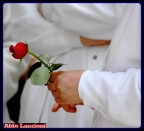 Suora con Rosa Rossa