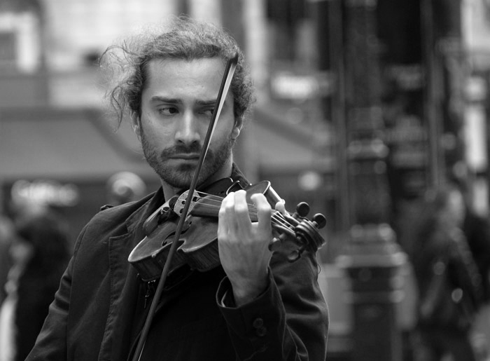 100607_violista_paris_1_bn.jpg