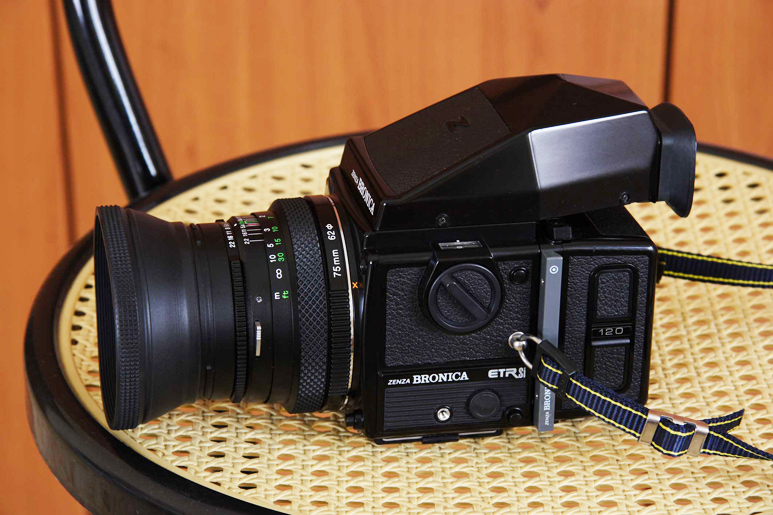 bronica_etrsi.jpg