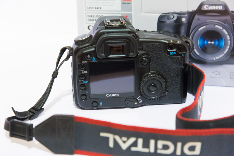 Canon30d_3.jpg