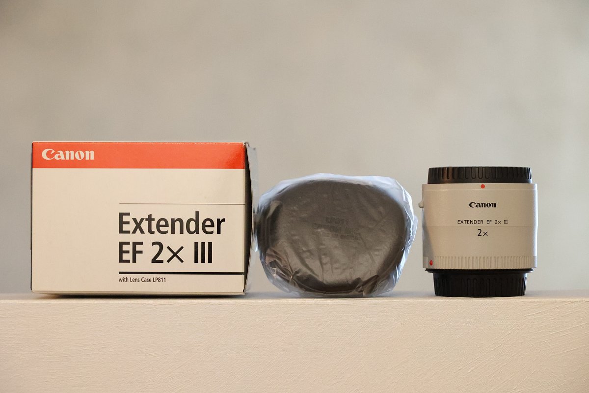 Canon EF 2x Extender III 1.jpeg