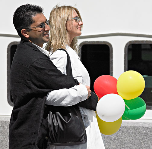 couple576-thumb.jpg