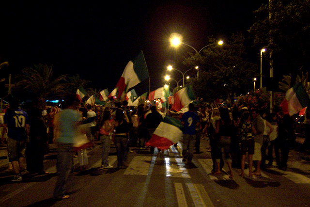 dalla spiaggia alle strade.JPG