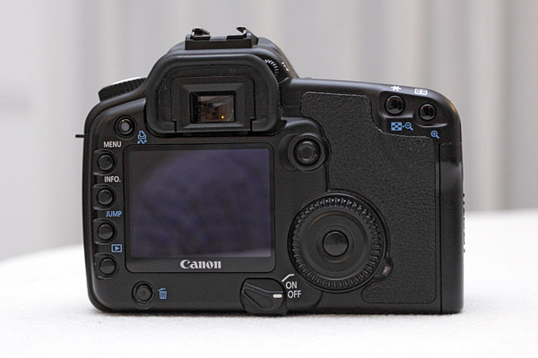 eos30-1.jpg