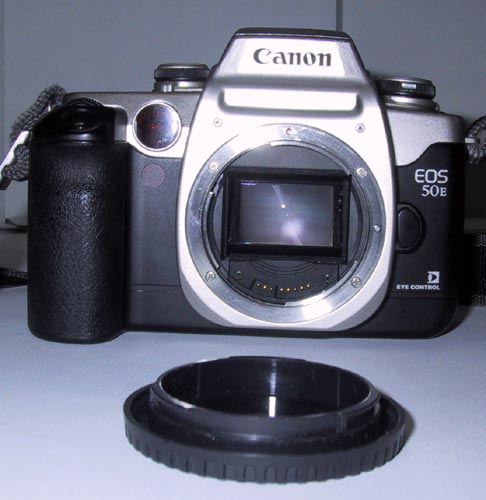 eos50e_frontale.jpg