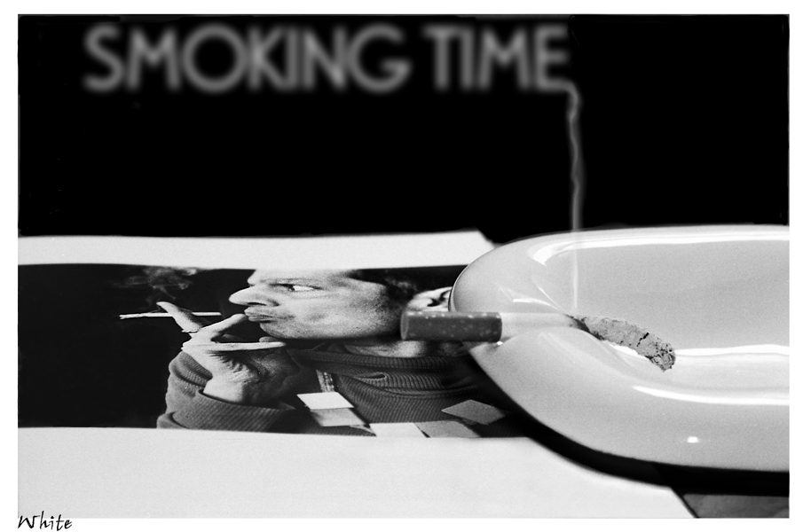 fumando RIELAB1.jpg