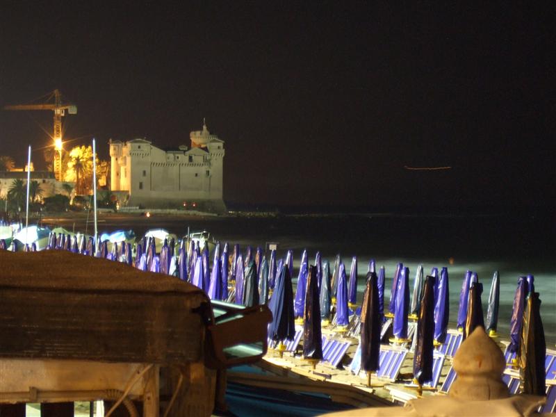 iso400 8sec f5 (Medium).jpg