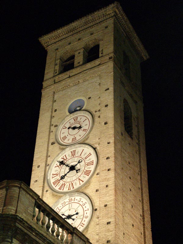 P2245321L.jpg