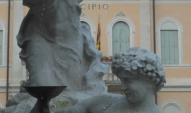 P7000 crop.jpg