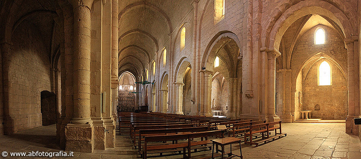 panoramica_monastero_poblet_ridotta.jpg