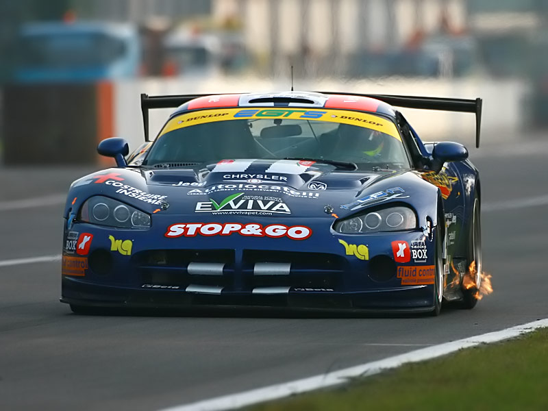 Racing-Box-02.jpg