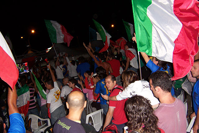 rigori o non rigori ora siamo i campioni.JPG