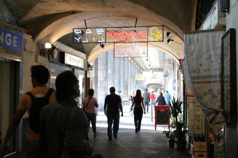 Sottoripa 2 (Medium).JPG