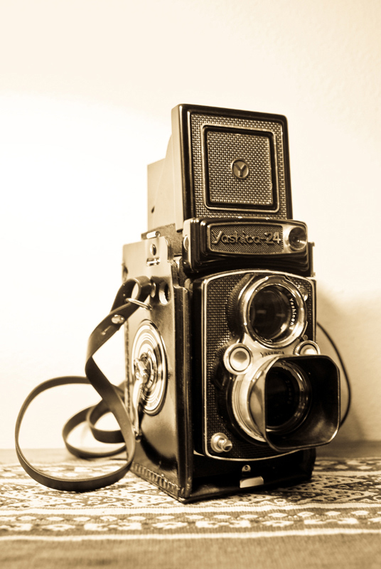 yashica24.jpg